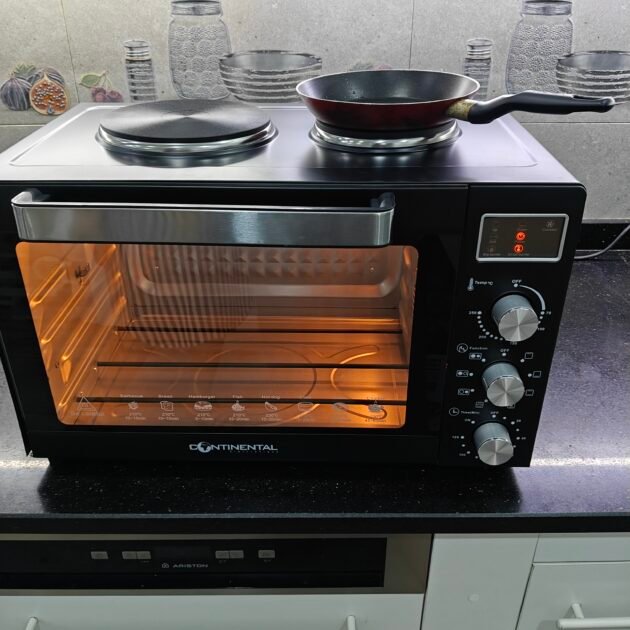 Four électrique CONTINENTAL 45L ventilé avec 2 plaque chauffante et éclairage intérieur et tourne broche